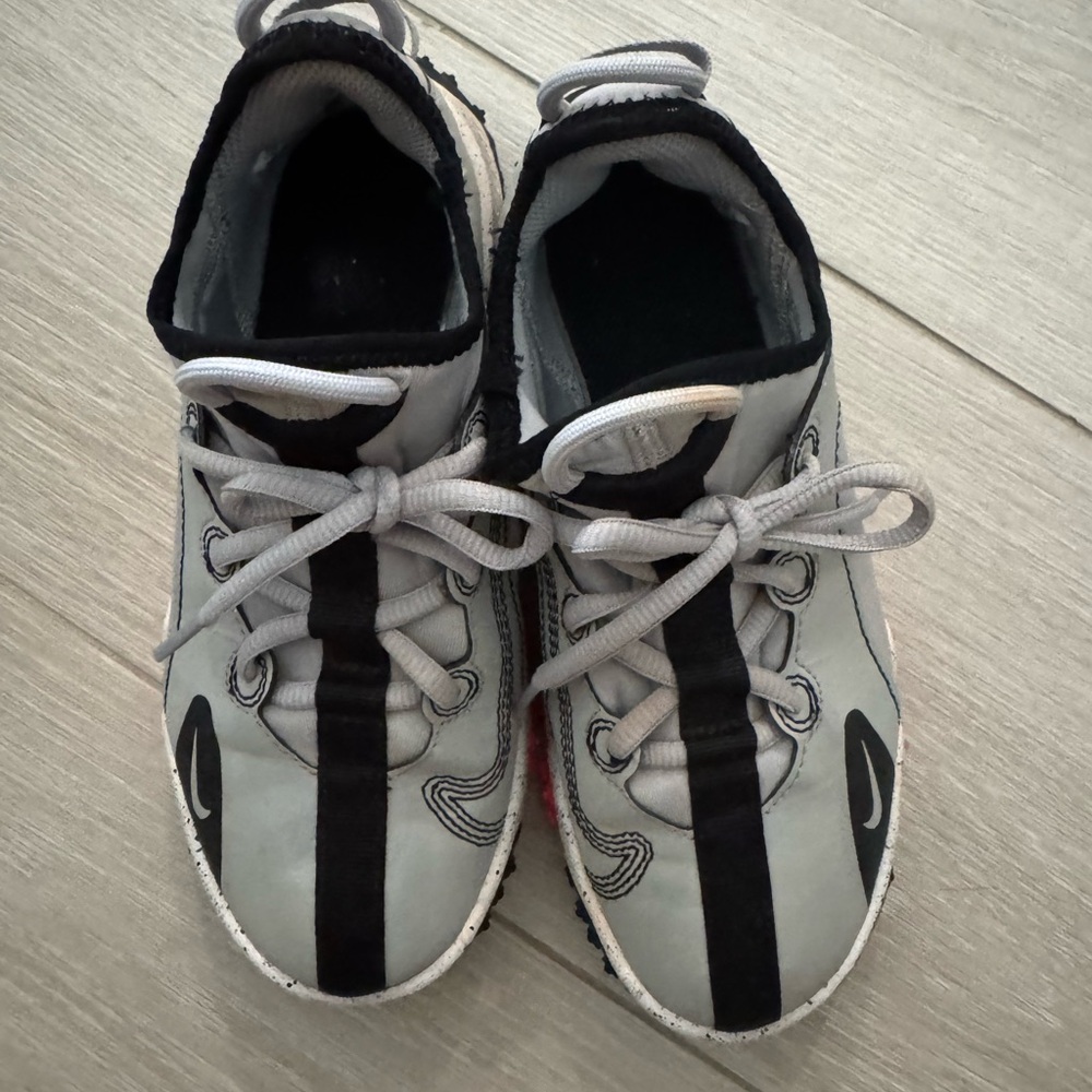 Nike kids Future Field turf sneakers